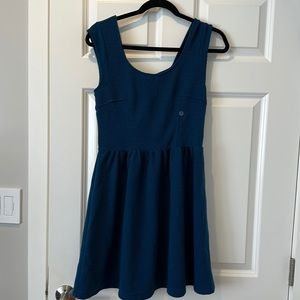 American eagle size 6 turquoise dress